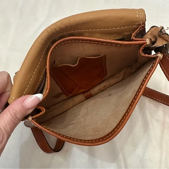 Vintage genuine Italian leather Crossbody flap Bag 51169 - Picture 9 of 12